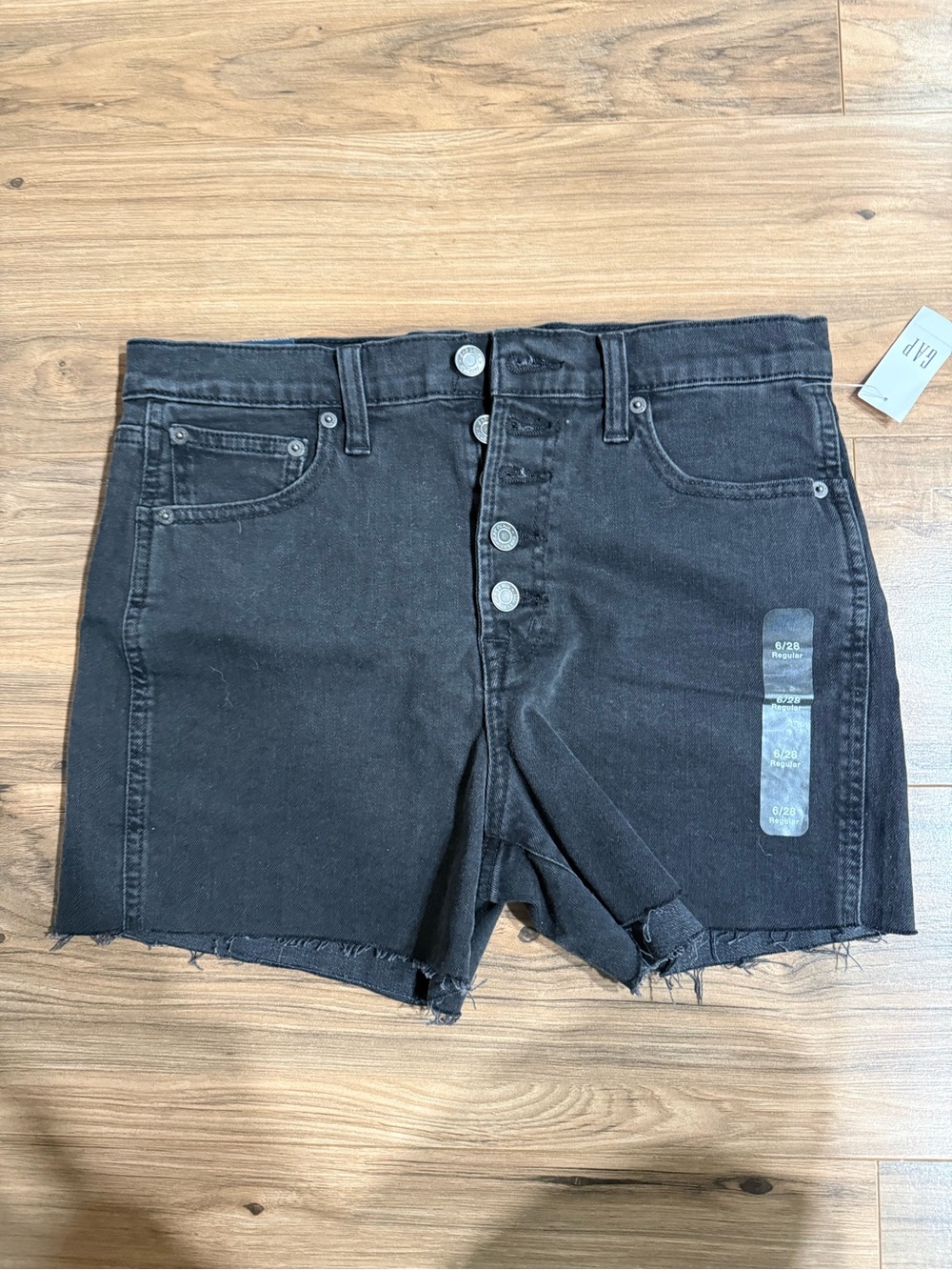 GAP Black High-Rise Button-Fly Frayed Hem Denim Shorts